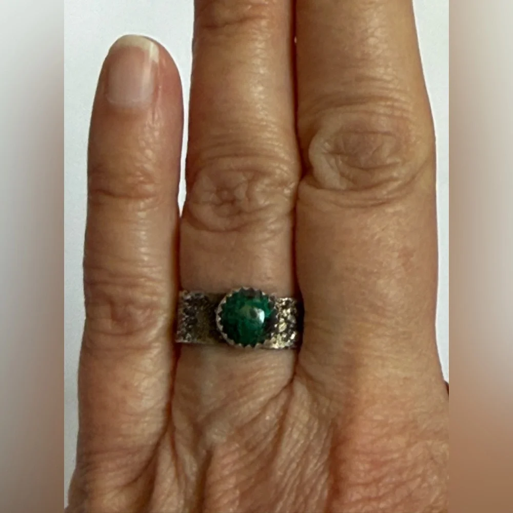 Size 7 Chrysocolla in a Silver Metal ring Setting - One of a Kind Handcrafted - Picture 8 of 9